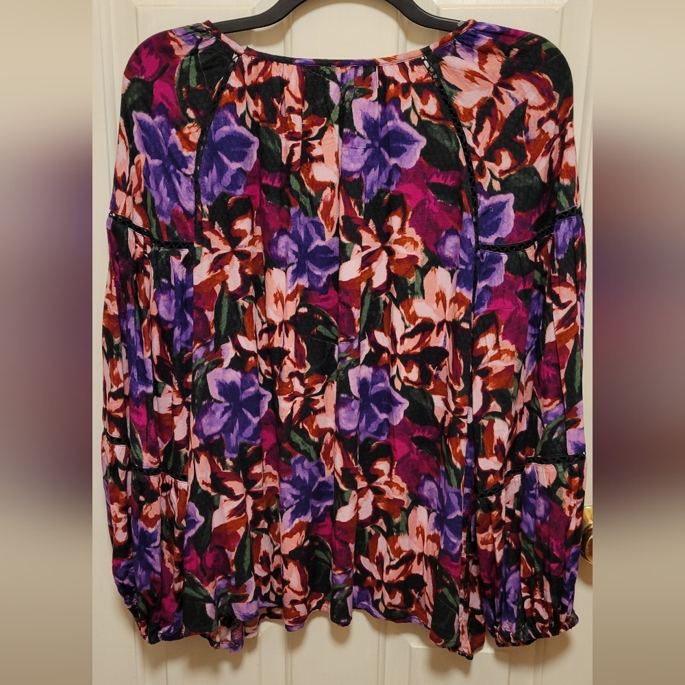 Terra & Sky Baloon Sleeve Top Size 3x (24w-26w) - Picture 6 of 7